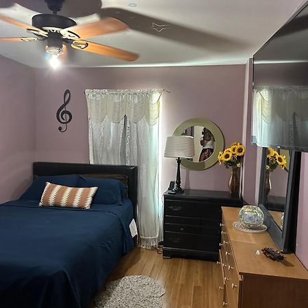 Colorful 3 Bedrooms Twin Home Near Center Filadelfia Exterior foto